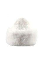 Load image into Gallery viewer, Hvít loðhúfa gervi feldur www.demetra.is
