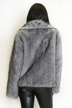 Load image into Gallery viewer, Grár pels fallegur pels jól mjúkur www.demetra.is
